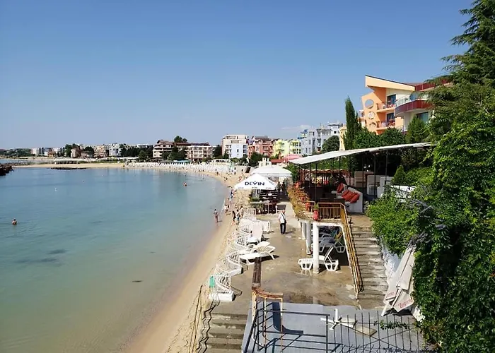 уютно и просторно студио Apartament