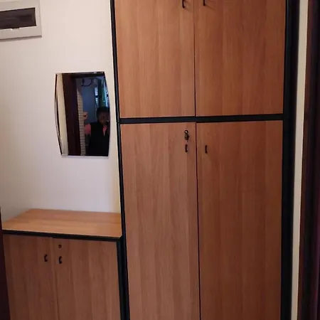 уютно и просторно студио Apartament Rawda