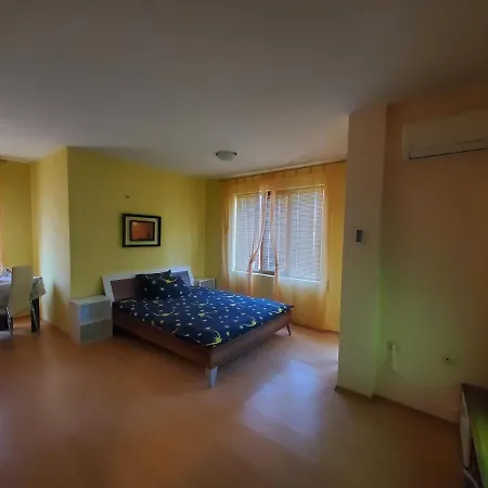 Apartment уютно и просторно студио Ravda