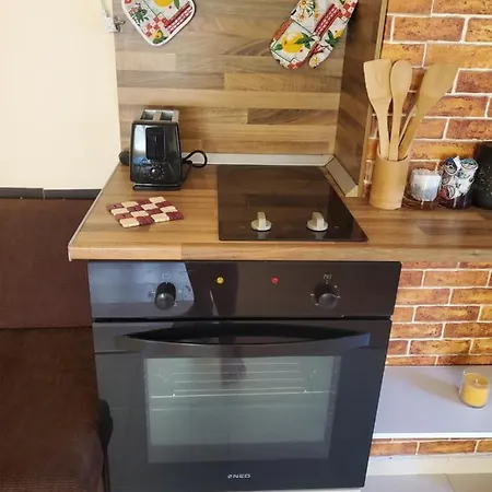 уютно и просторно студио Apartament