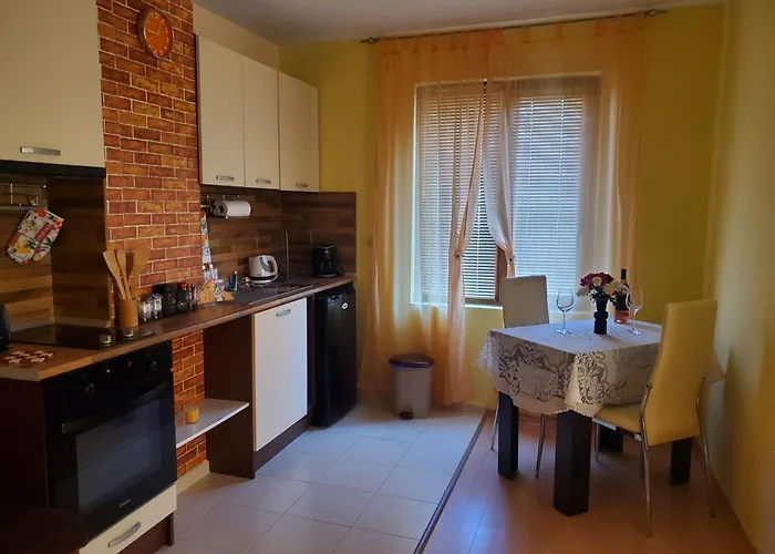 уютно и просторно студио 公寓 拉夫达